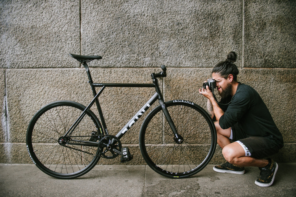 MESS 001 / FRAME / NY